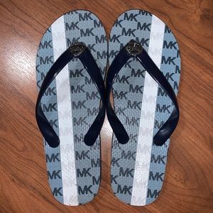 Michael kors flip flops